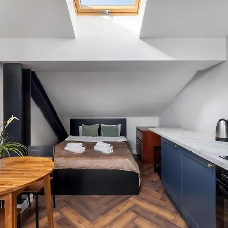 Close-urban Chic - Center - Stadion Narodowy - Marcinkowskiego 3 *